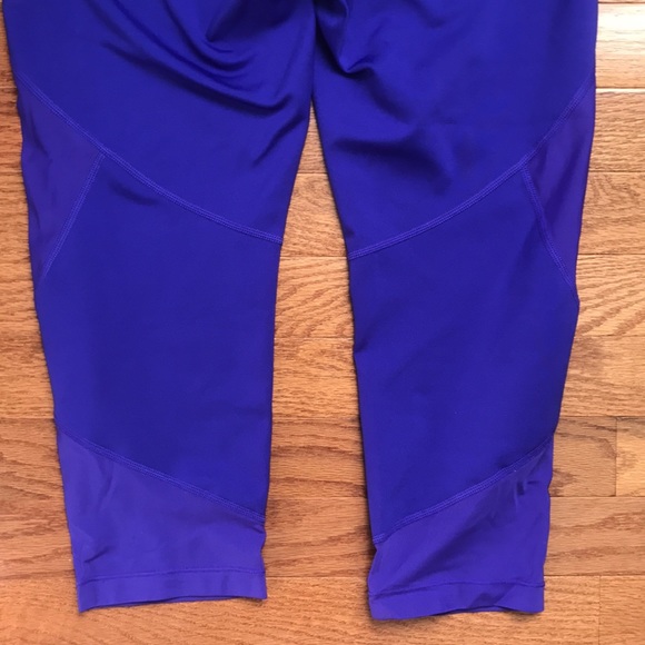 Athleta Capri Legging - Picture 8 of 13